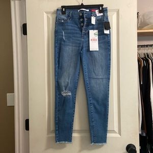 NWT Celebrity Pink Skinny Jeans